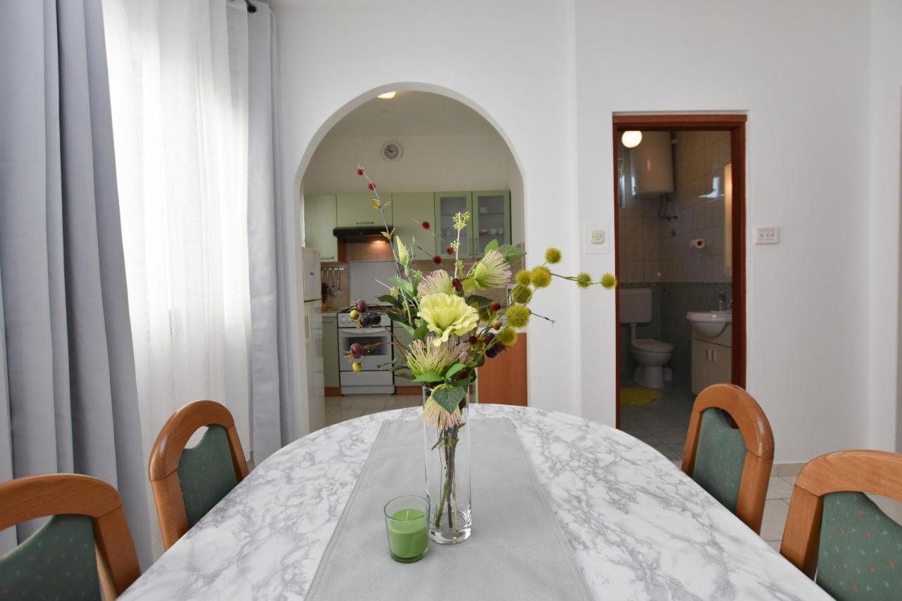 Tonja Apartment Primosten